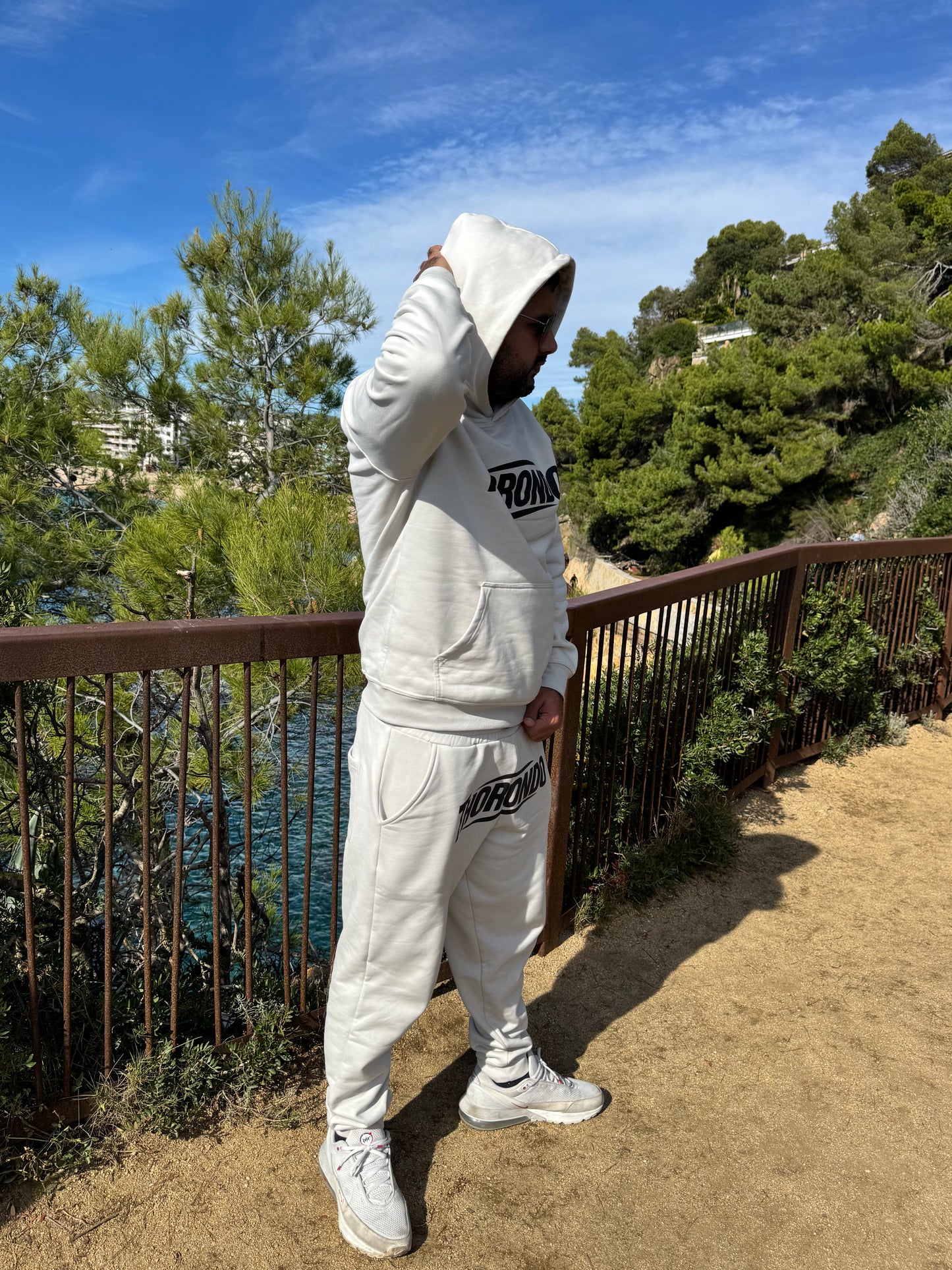 THORONDO Signature Tracksuit - Biege